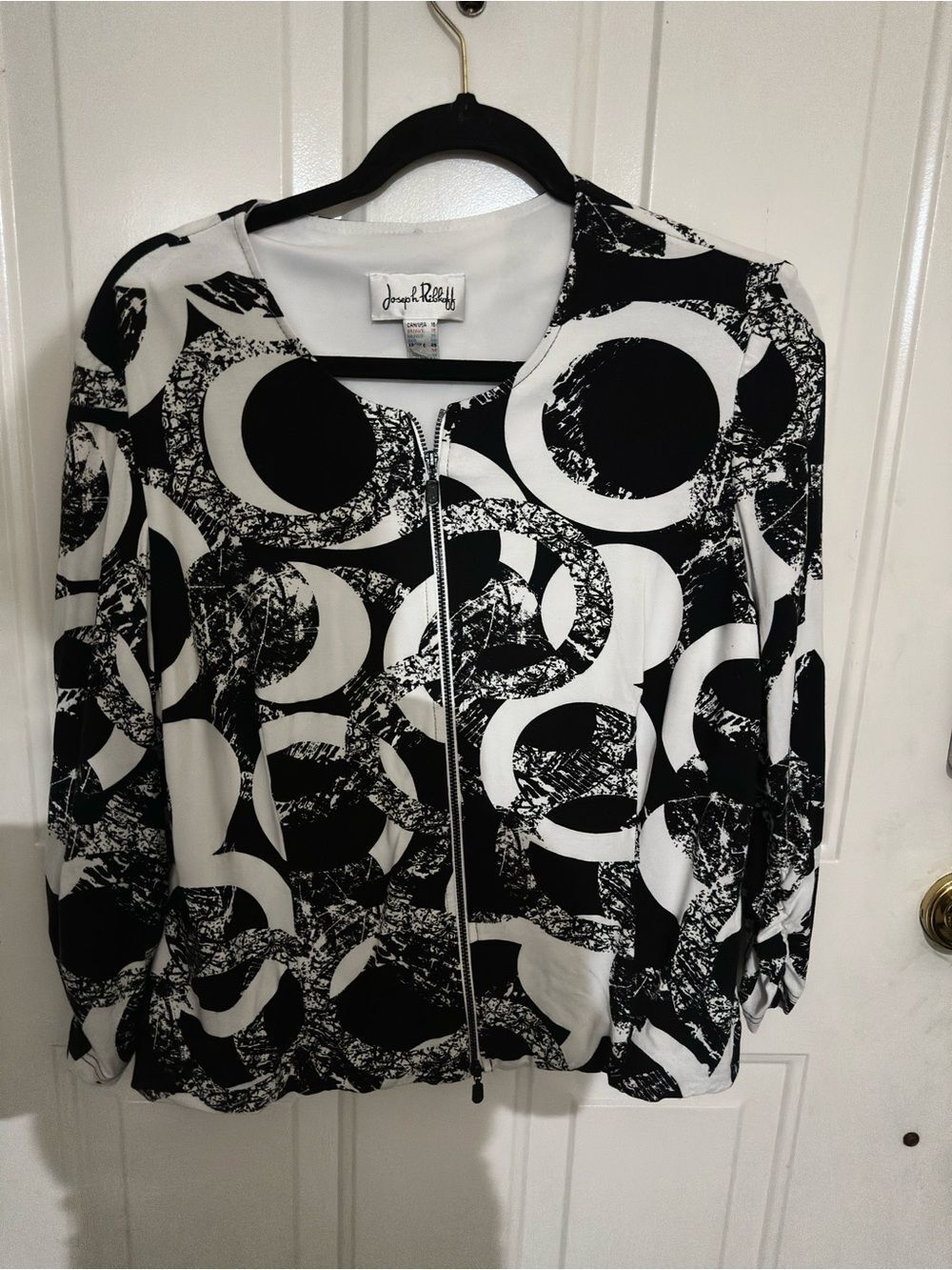 Joseph Ribkoff Black & White Circle-Print Zip Jacket - Picture 4 of 9